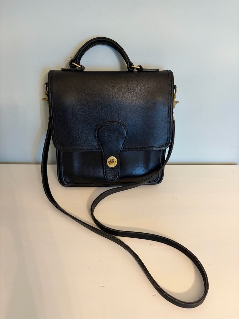 Vintage Coach Black Station Bag 5130 Crossbody
